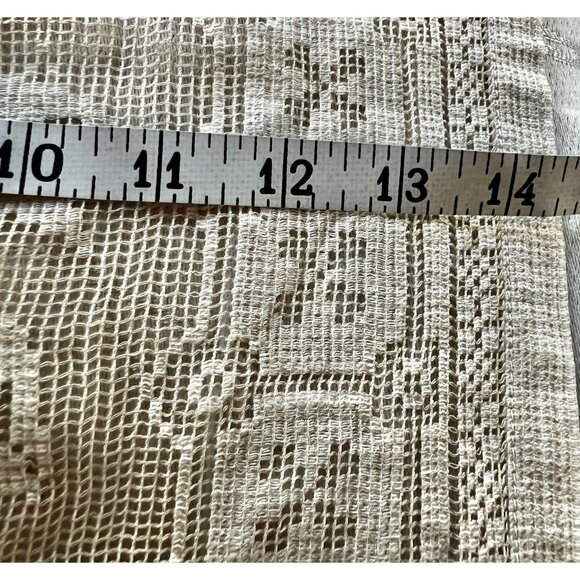 Lace Table Runner 39.5x14.5 Floral & Geometric Pattern Creamy Beige VTG Wedding - Picture 10 of 10